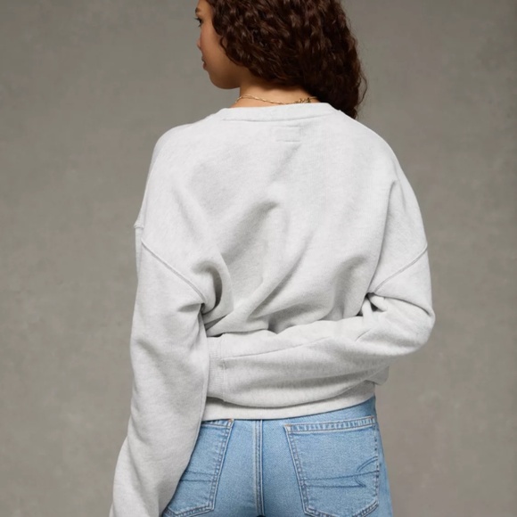 AE Relaxed Crew Neck Sweatshirt - Picture 3 of 6